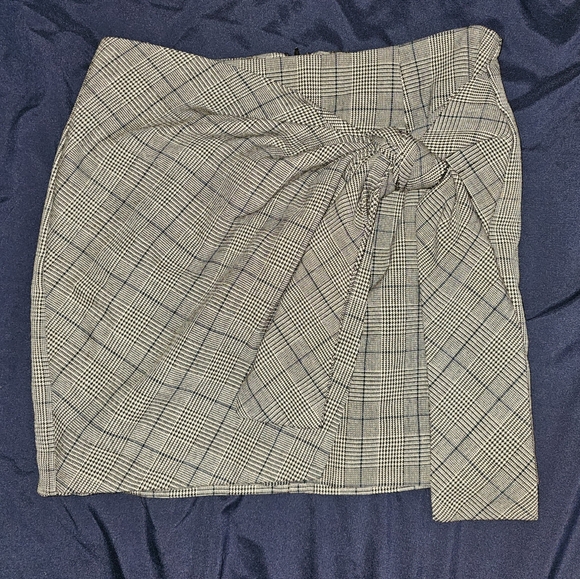 Forever 21 plaid skirt - Picture 1 of 5